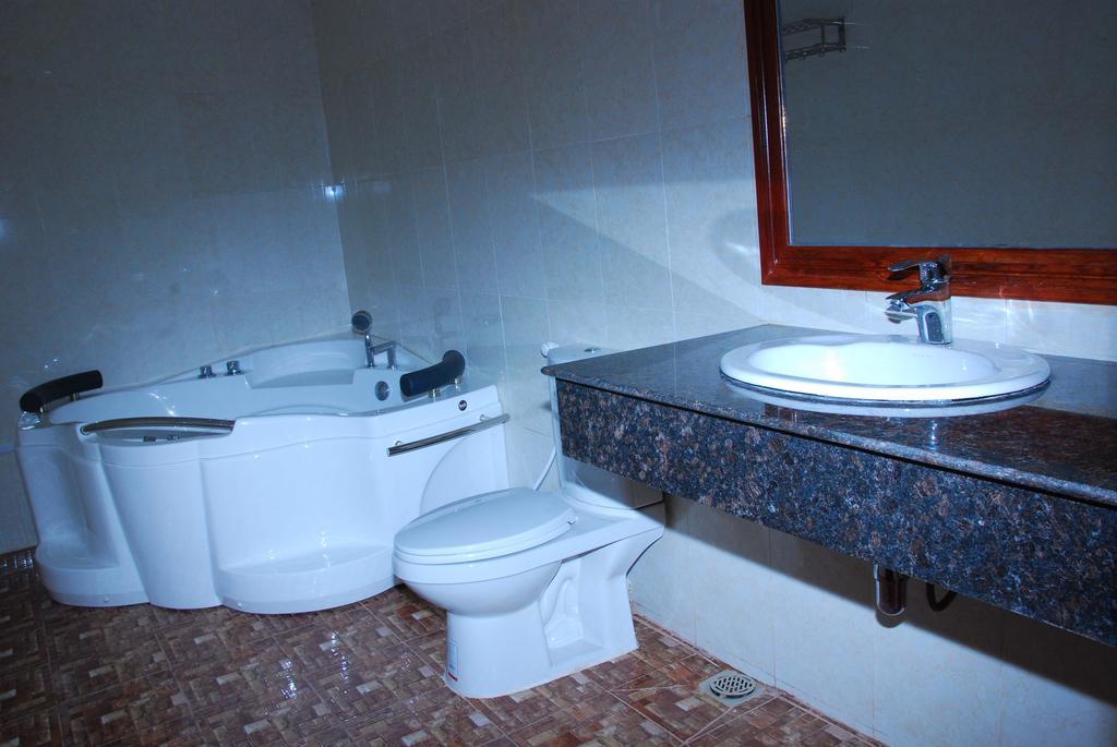 Emerald Bb Battambang Hotel Habitación foto